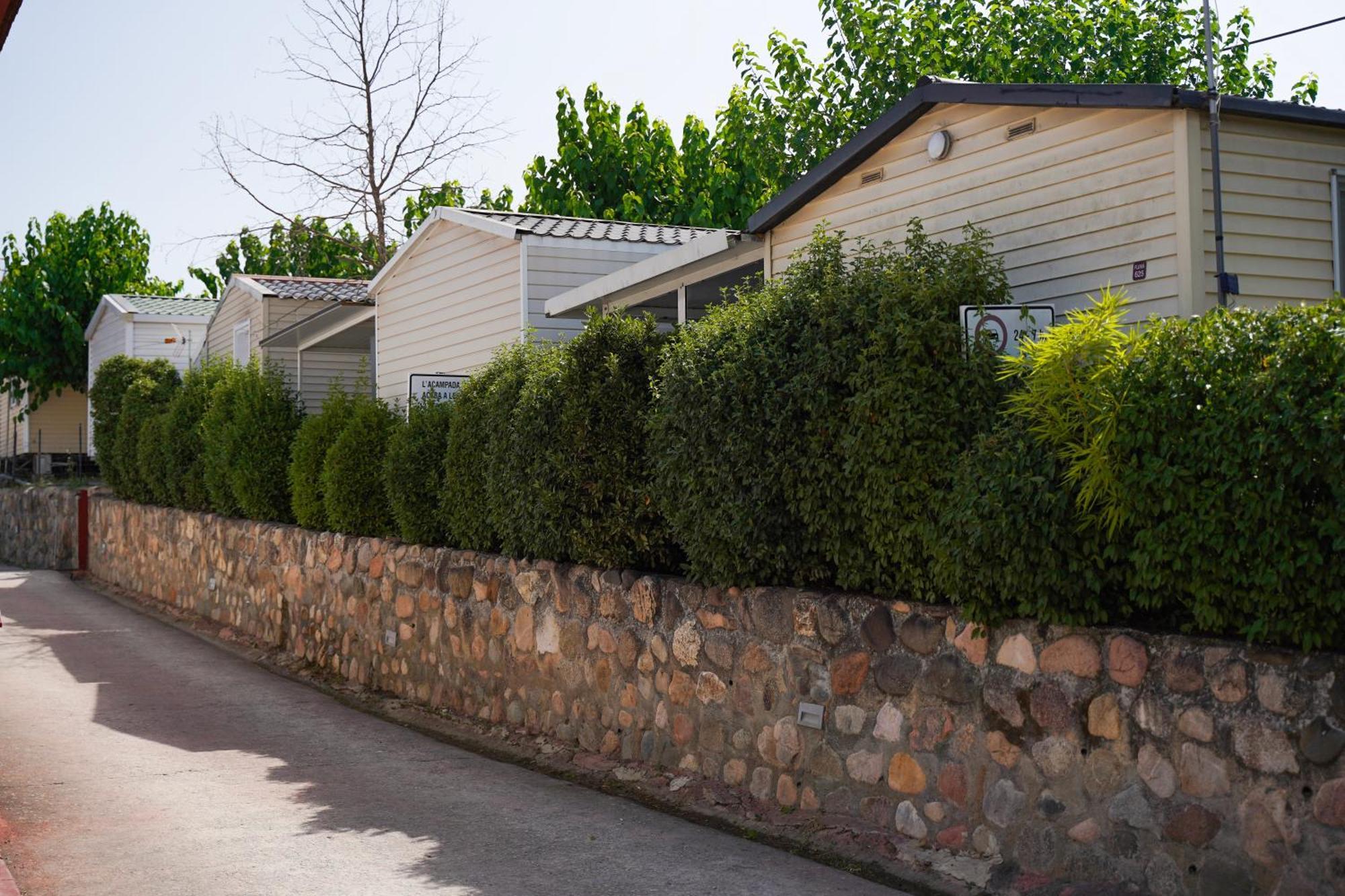 Camping Vila Village Sant Feliu de Buixalleu Exterior foto